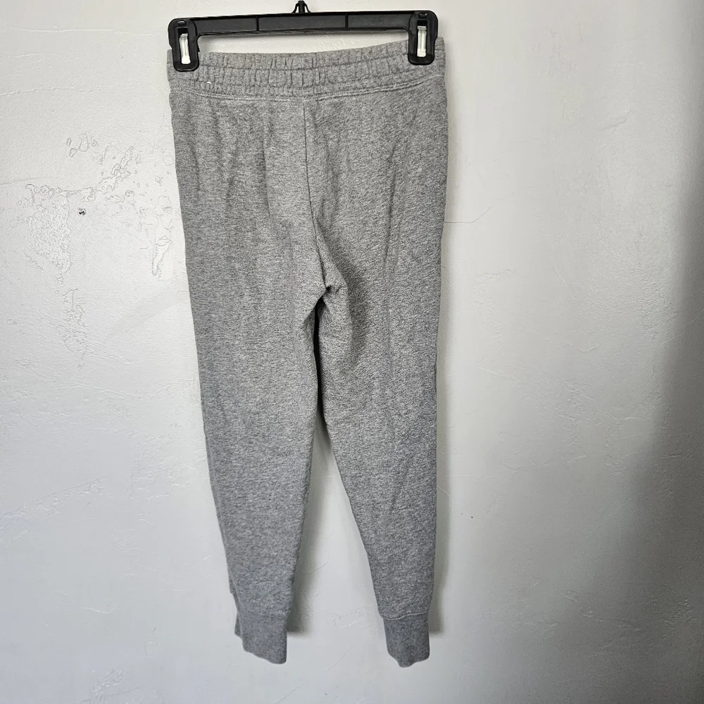 Nike Kids' Grey Logo Jogger Pants Big Boy Youth Small Sweatpants Lounge Comfy